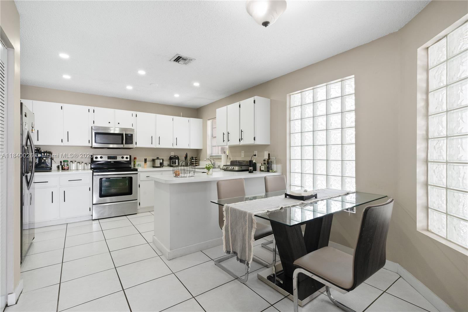 Property photo # 4