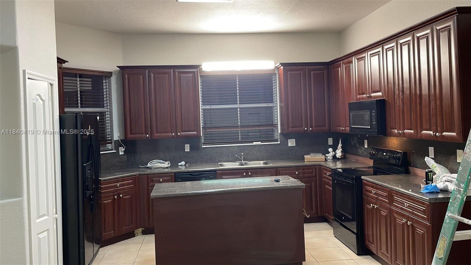 Property photo # 4