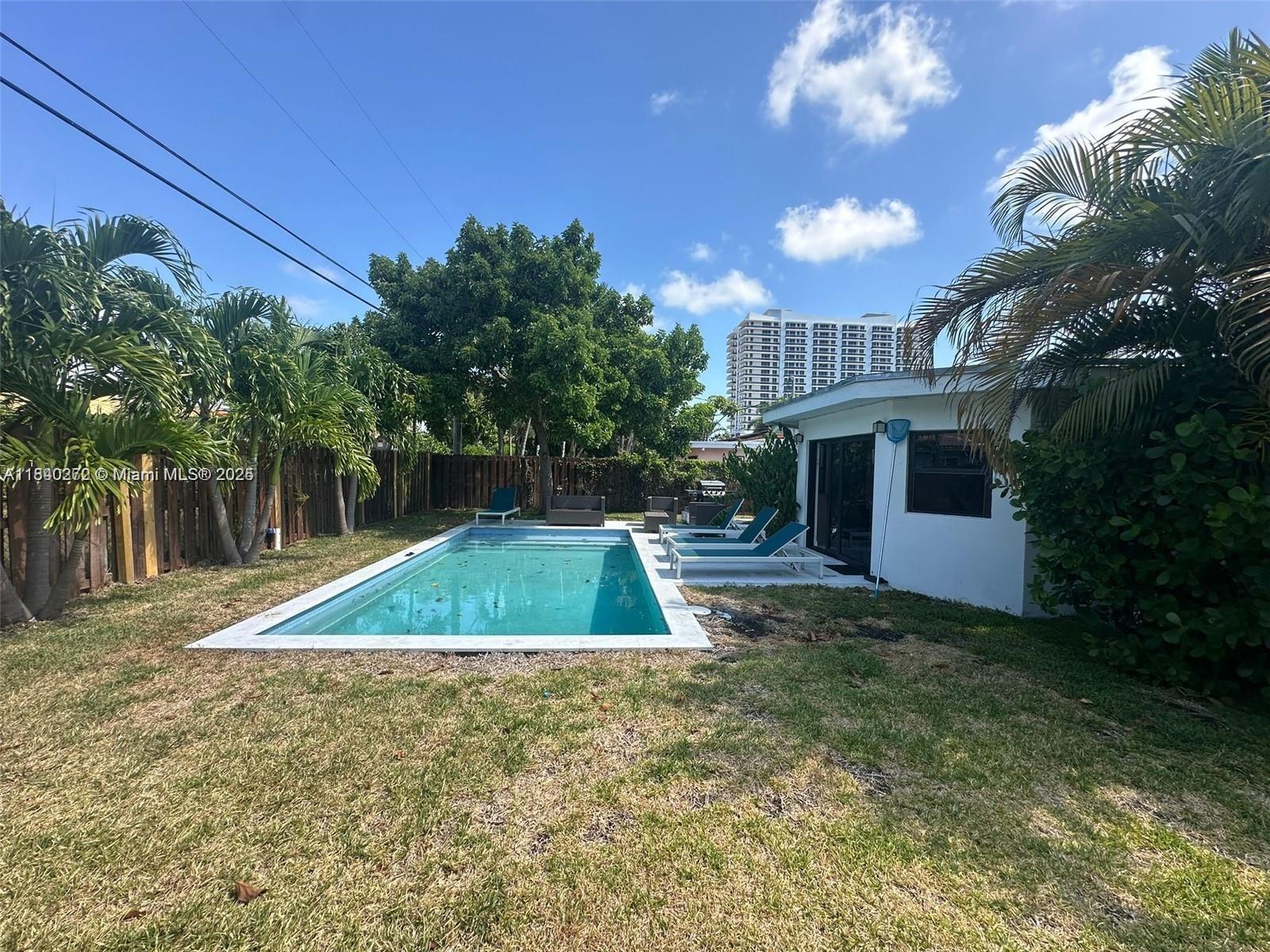 7532 Hispanola Ave, North Bay Village, Florida image 5