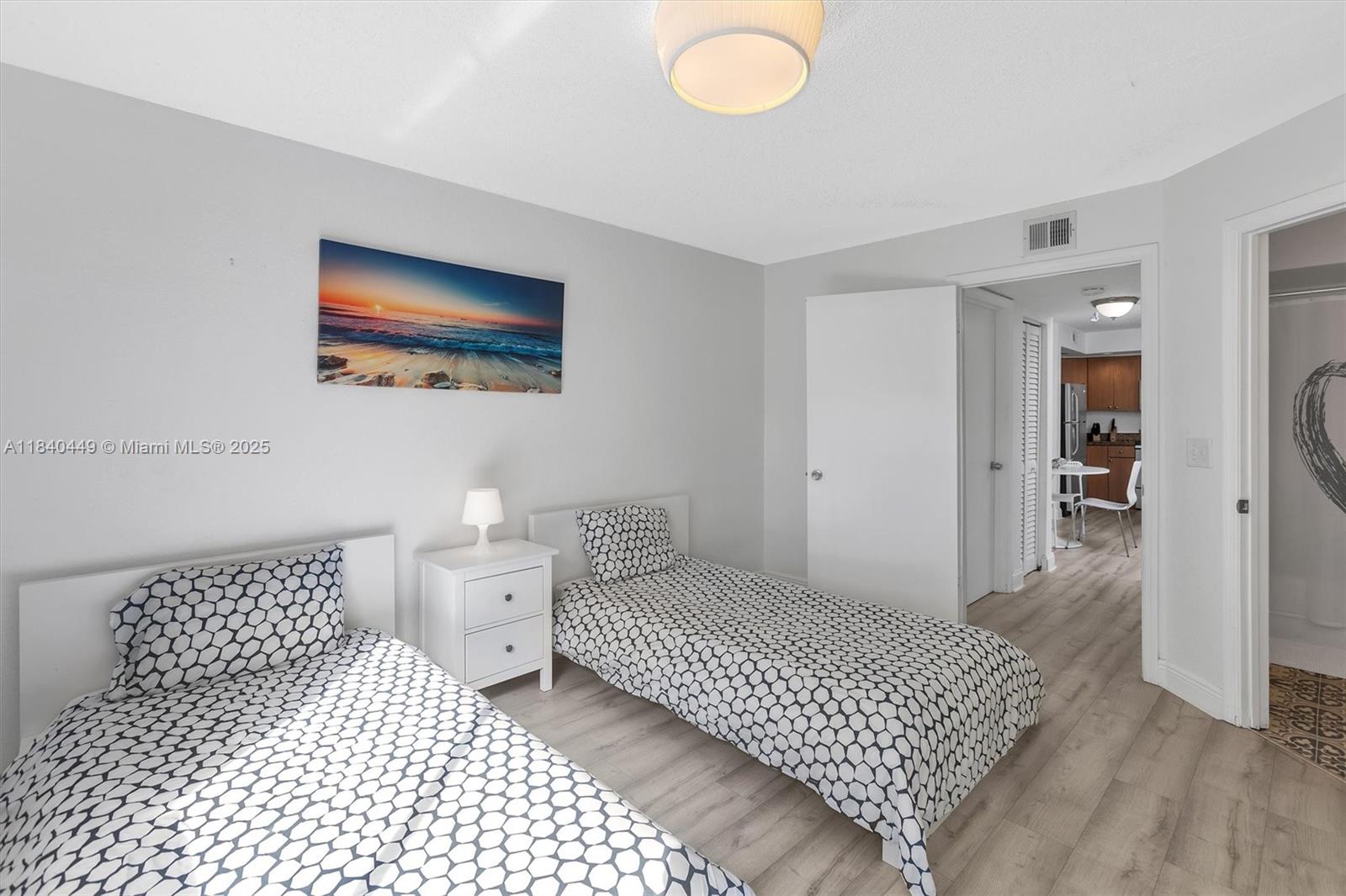 Residential, Sunrise, Florida image 17