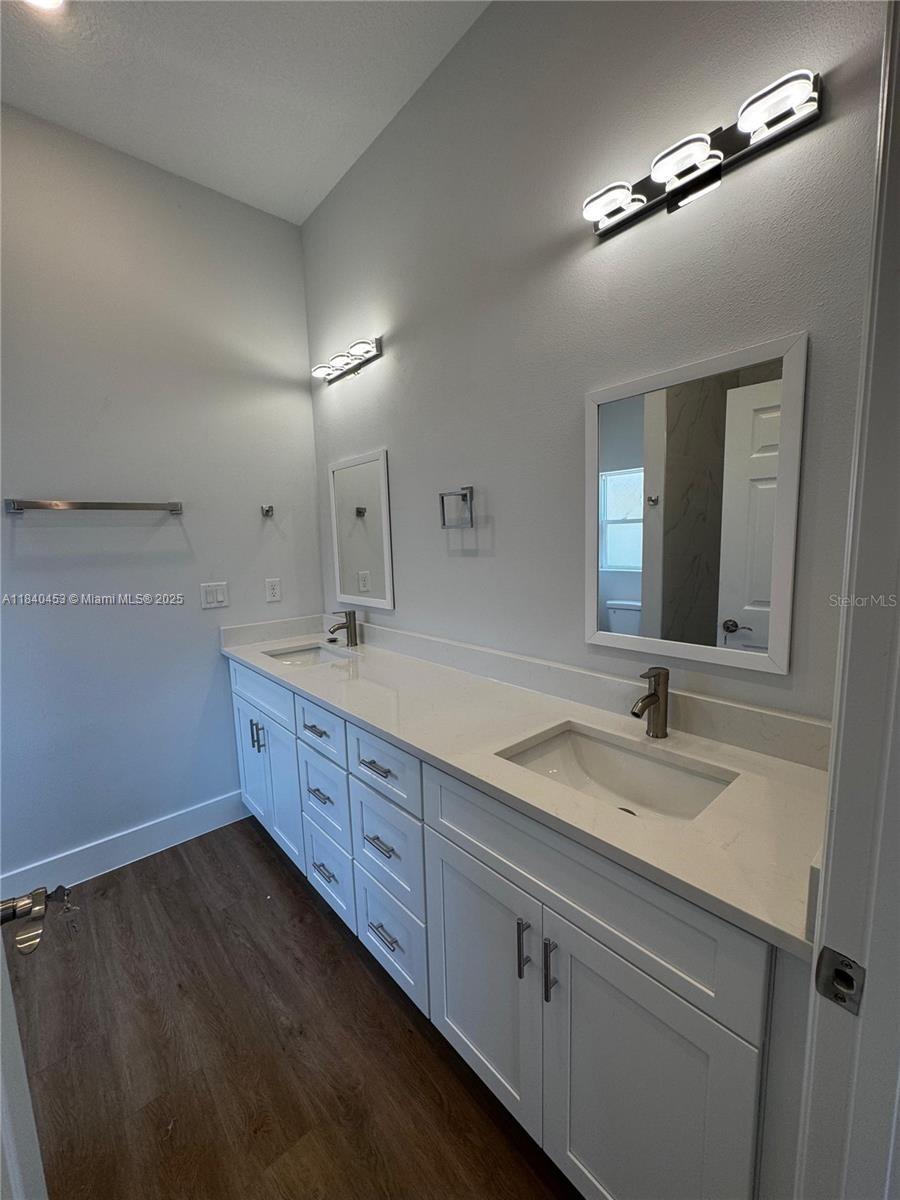 6741 Heavitree Drive, Sebring, Florida image 19