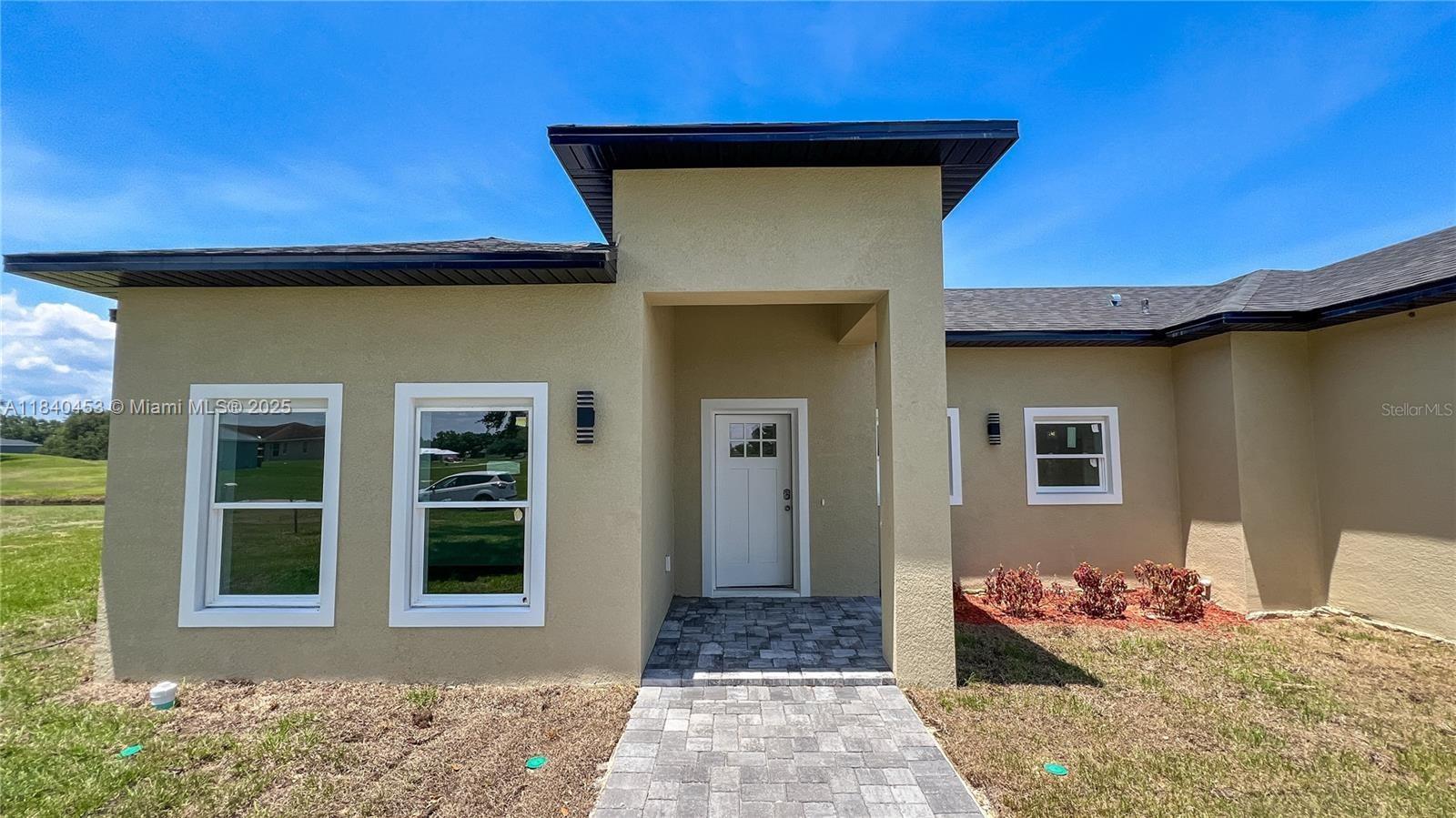 6741 Heavitree Drive, Sebring, Florida image 2