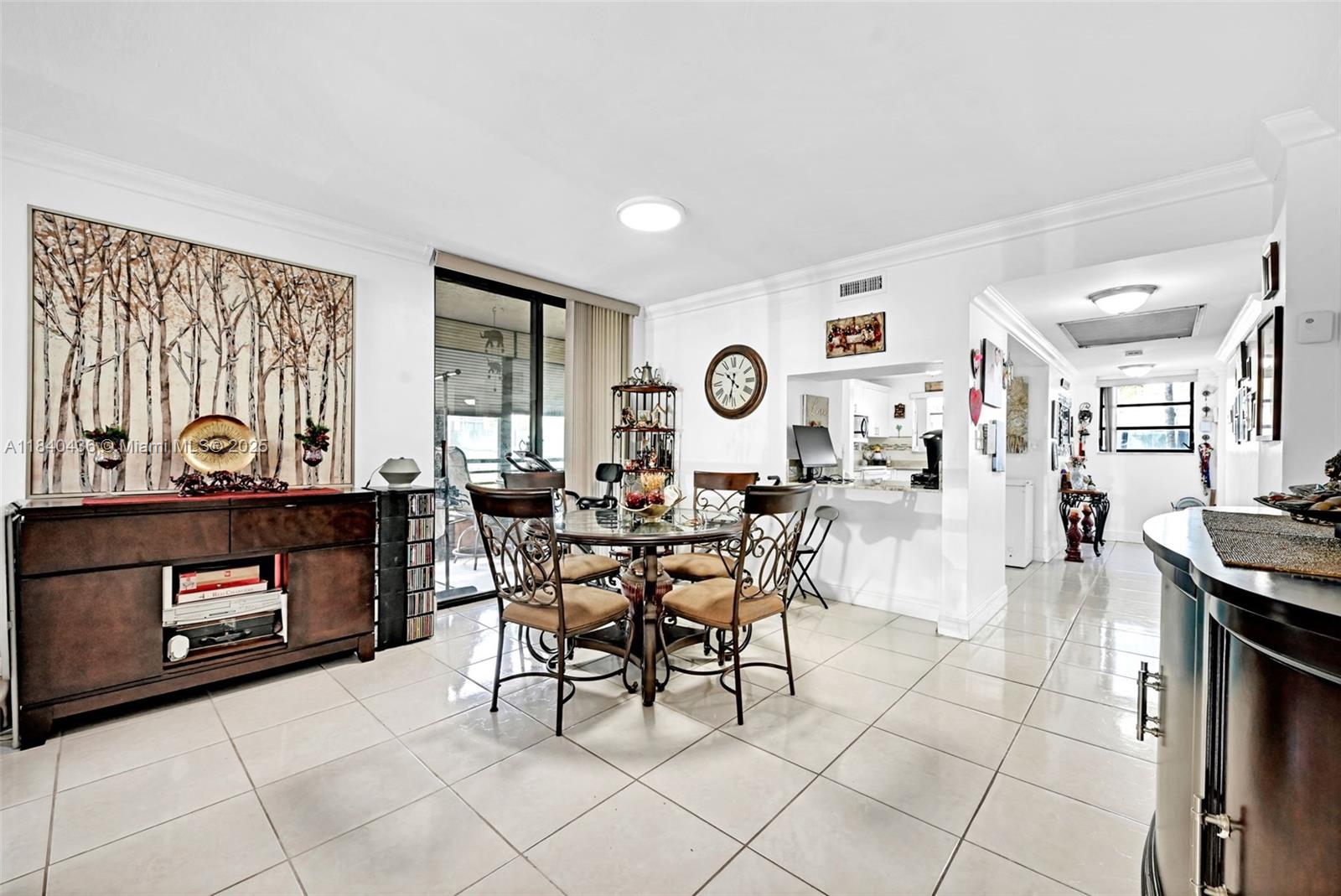 1101 Colony Point Cir #123, Pembroke Pines, Florida image 13
