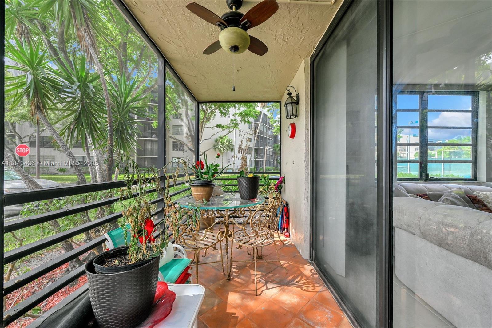 1101 Colony Point Cir #123, Pembroke Pines, Florida image 31