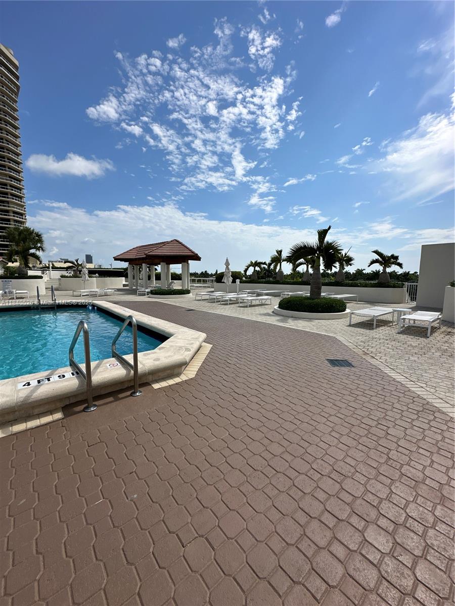 20185 E Country Club Dr #1105, Aventura, Florida image 44