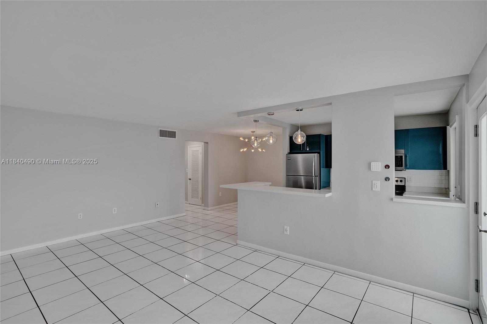 1100 11th St #204, Miami Beach, Florida image 12