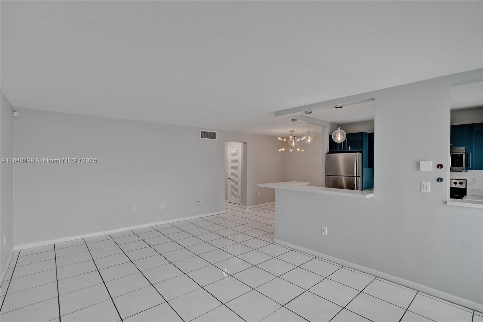 1100 11th St #204, Miami Beach, Florida image 16