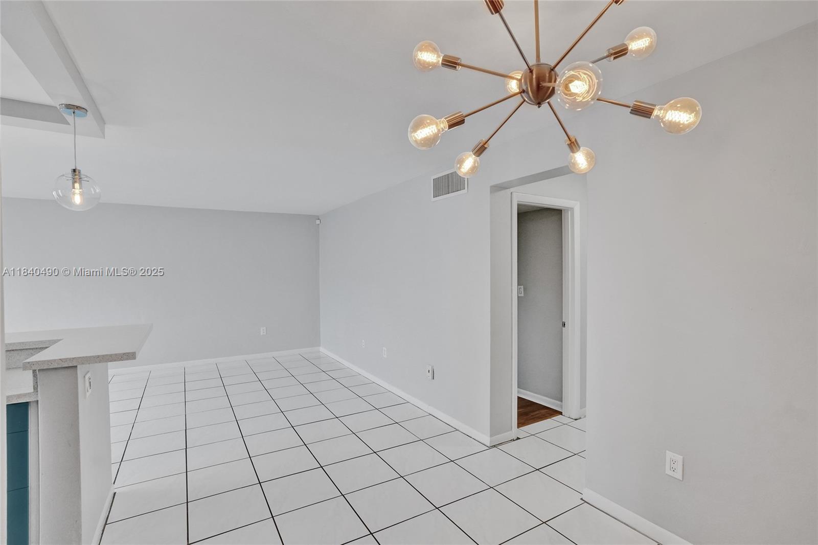 1100 11th St #204, Miami Beach, Florida image 18