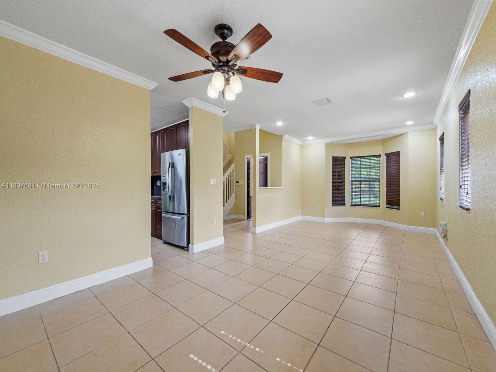 8998 SW 211th Ln, Cutler Bay, Florida image 24