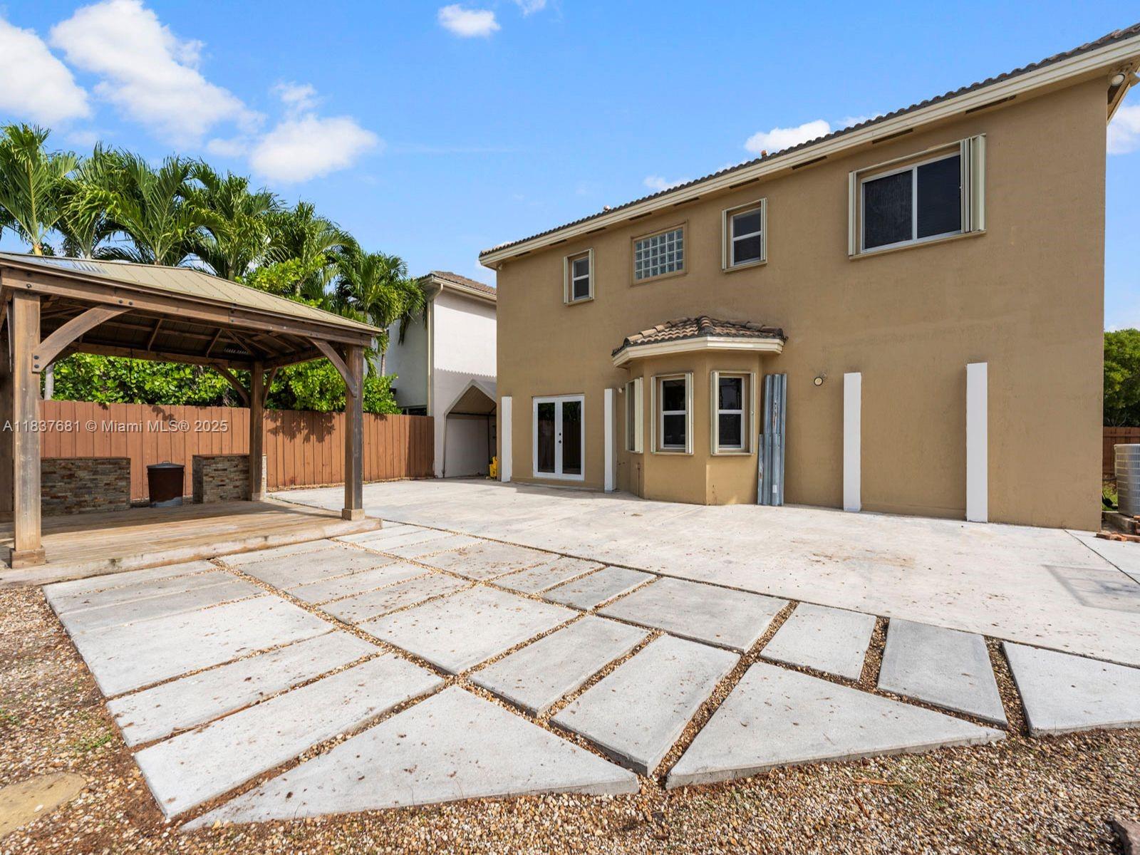 8998 SW 211th Ln, Cutler Bay, Florida image 37