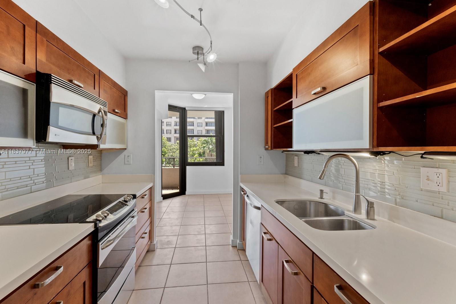 Property photo # 0