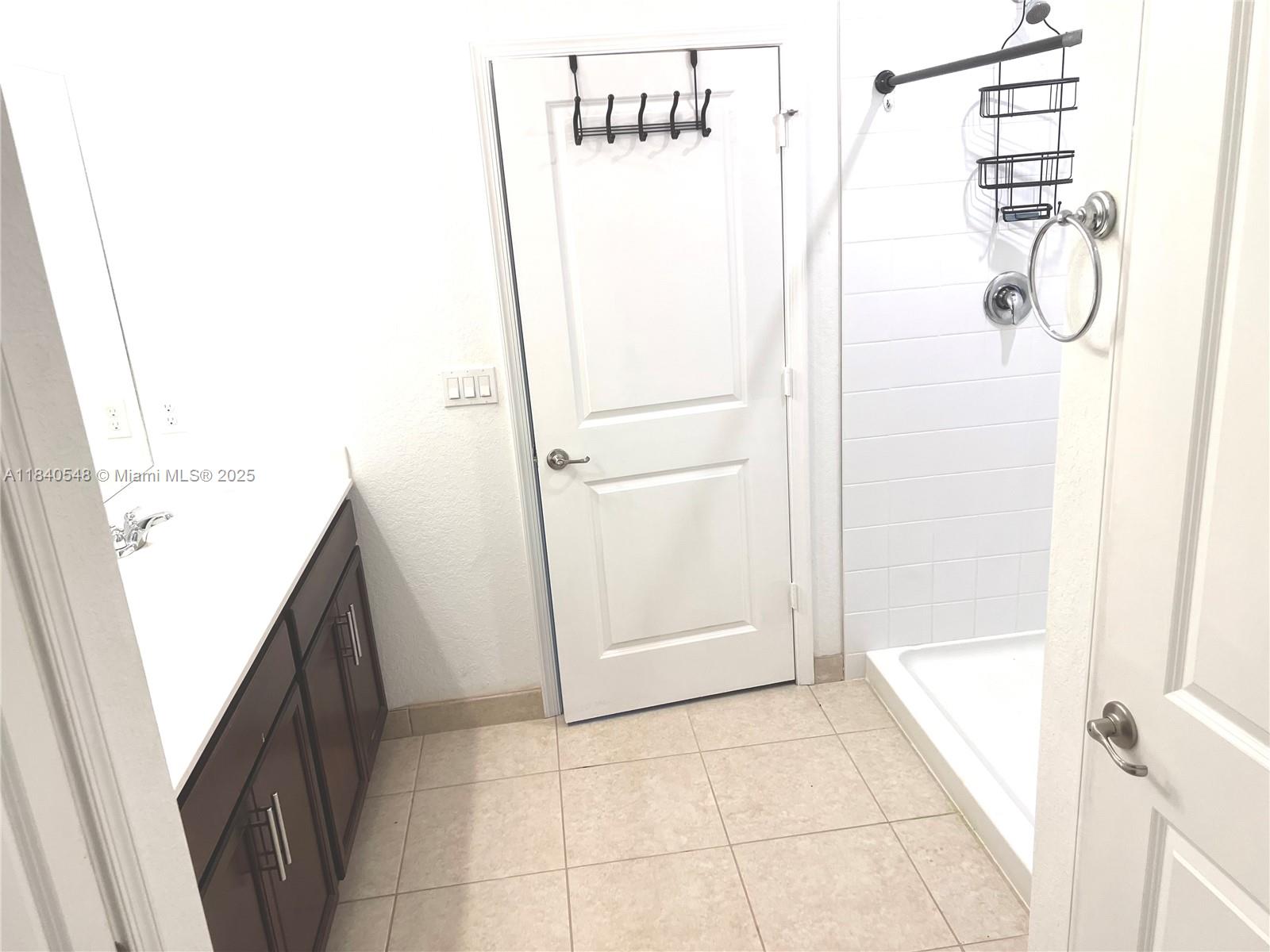 982 SW Alcantarra Blvd, Port St. Lucie, Florida image 13