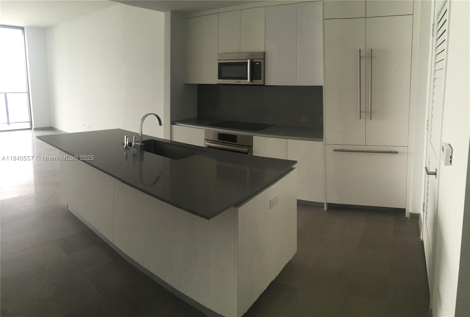 Property photo # 0