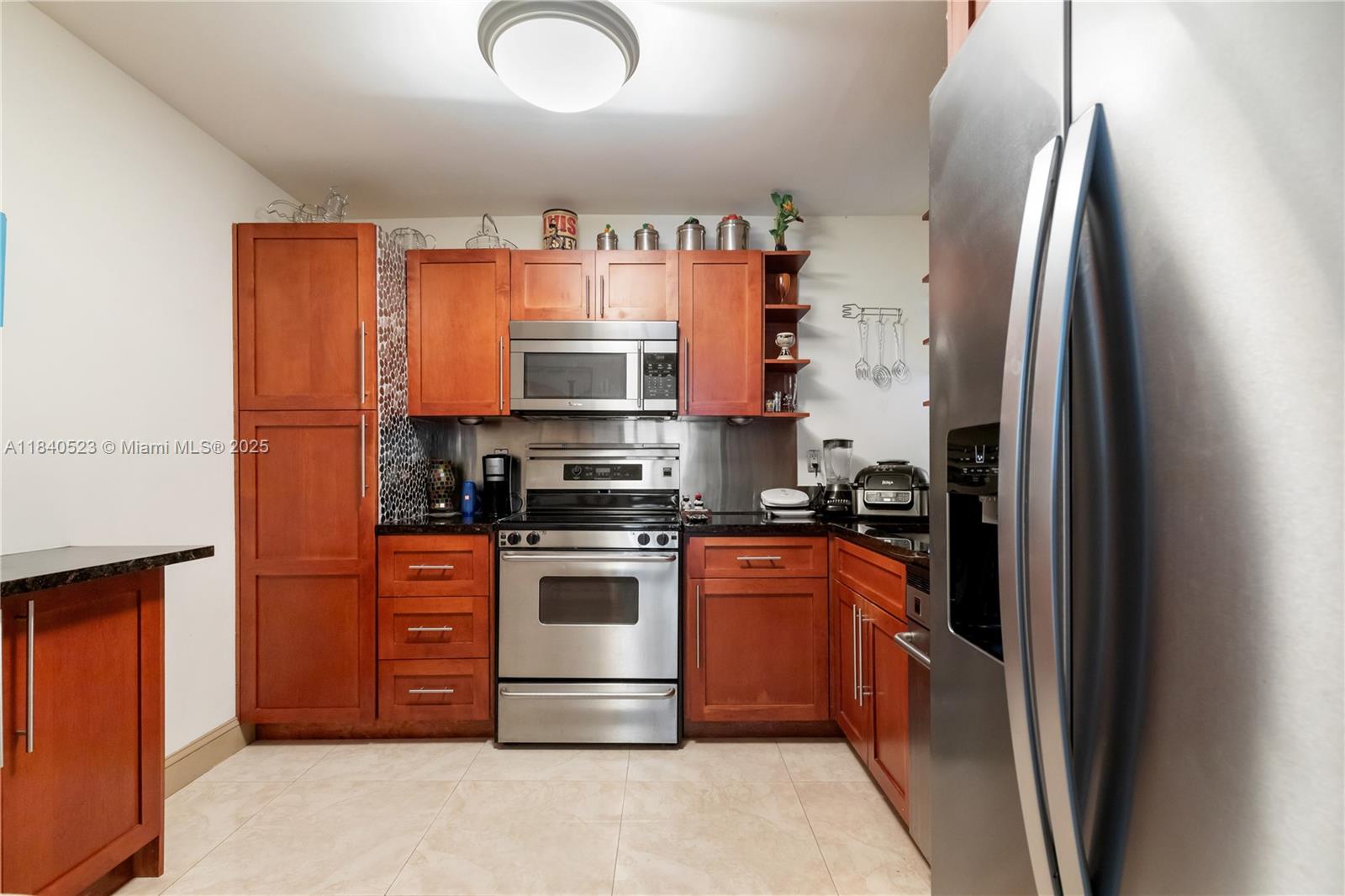 214 Poinciana Dr #204, Sunny Isles Beach, Florida image 20