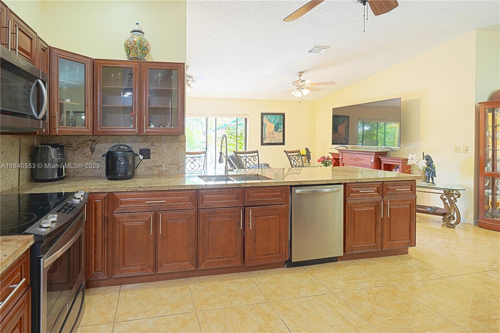 16480 SW 299th Dr, Homestead, Florida image 10