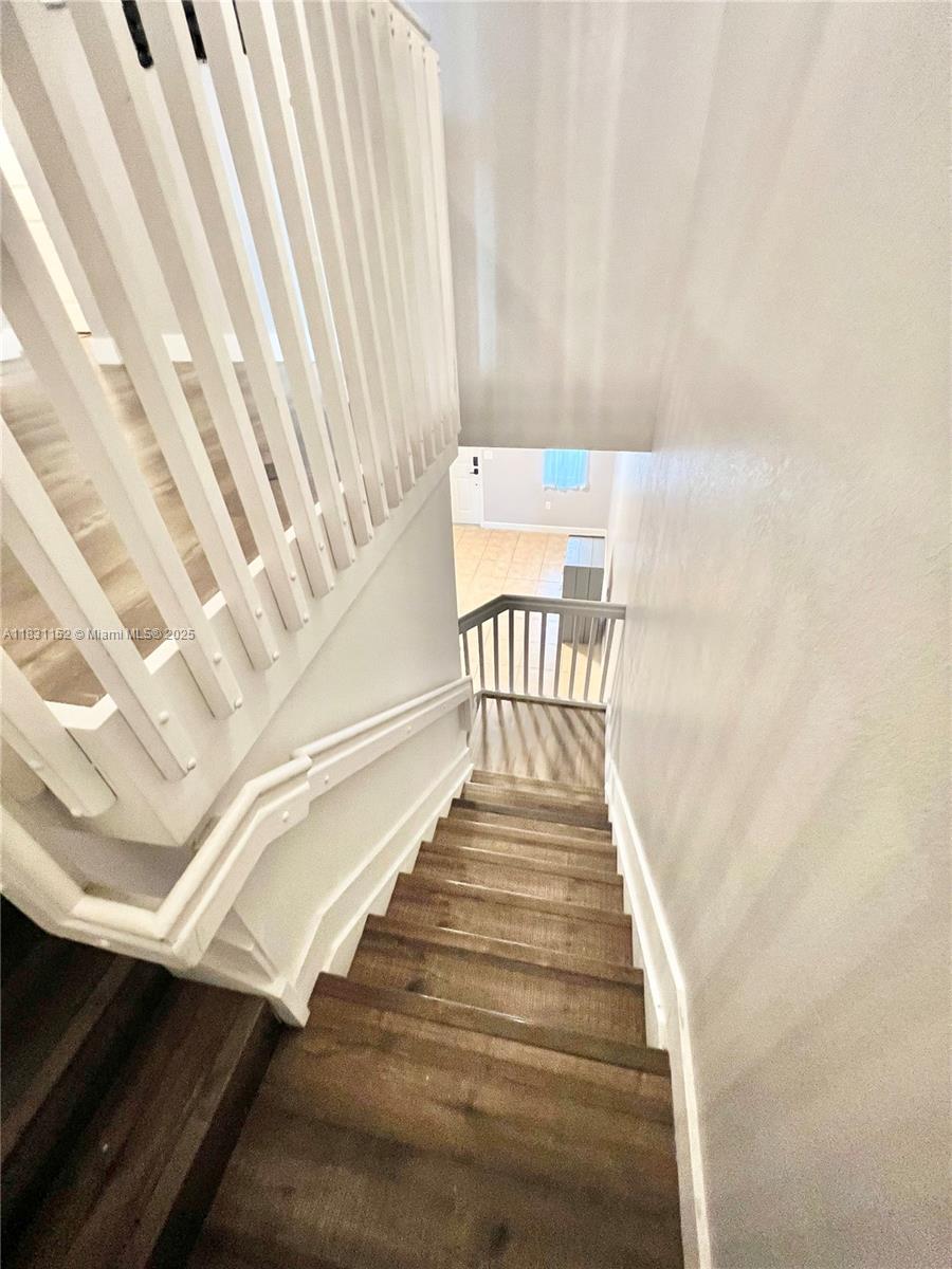 10758 NW 76th Ln, Doral, Florida image 8