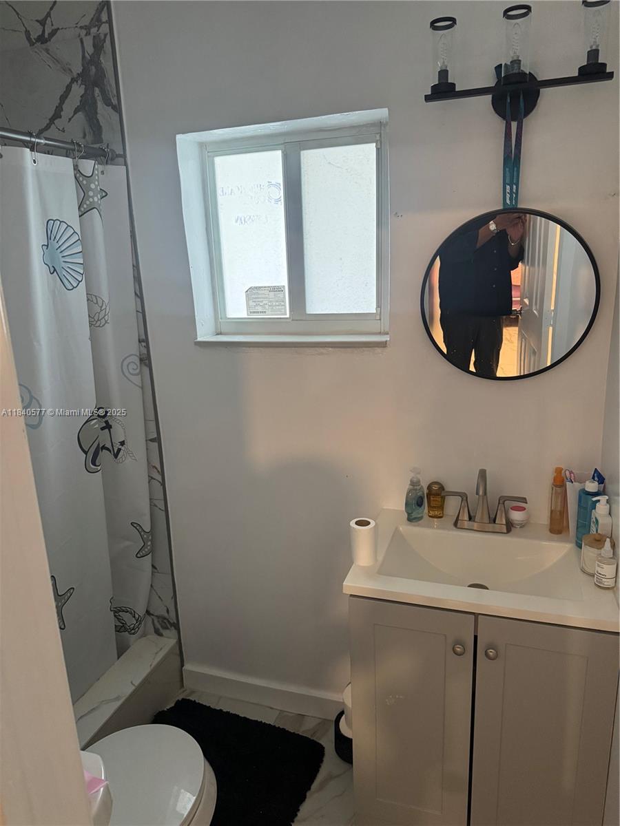 3932 SW 12th Pl, Fort Lauderdale, Florida image 14