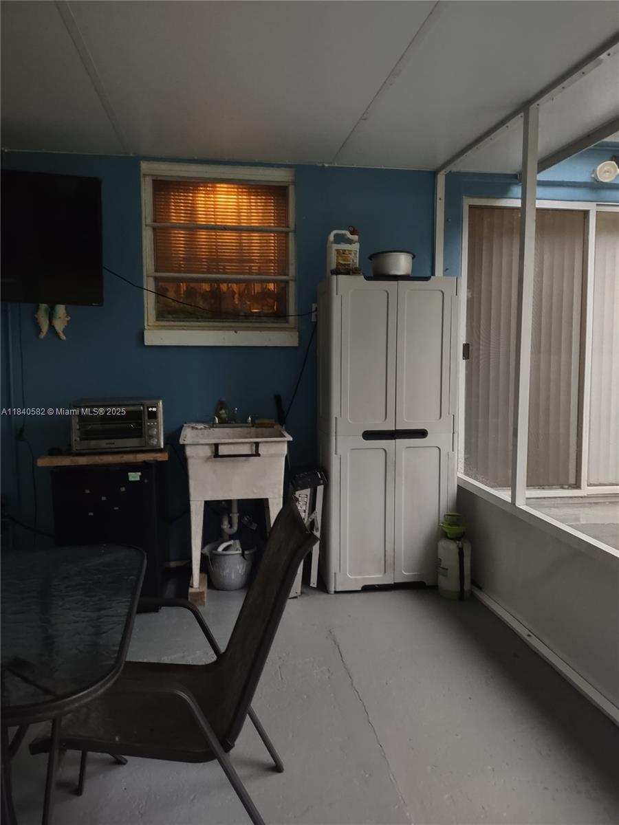 2506 Mayo St, Hollywood, Florida image 10