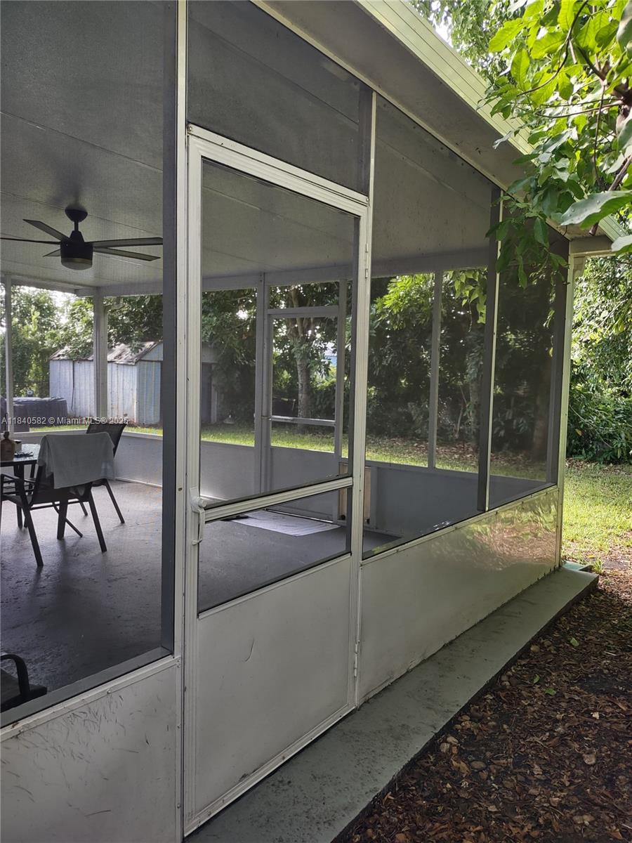 2506 Mayo St, Hollywood, Florida image 15