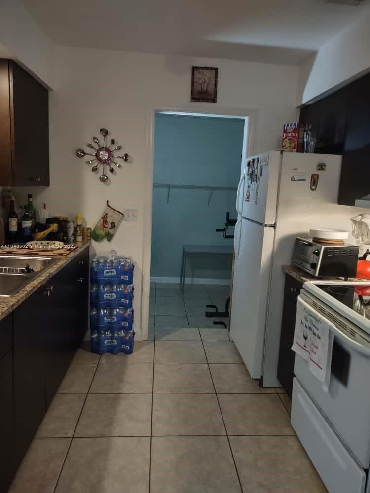 2506 Mayo St, Hollywood, Florida image 7