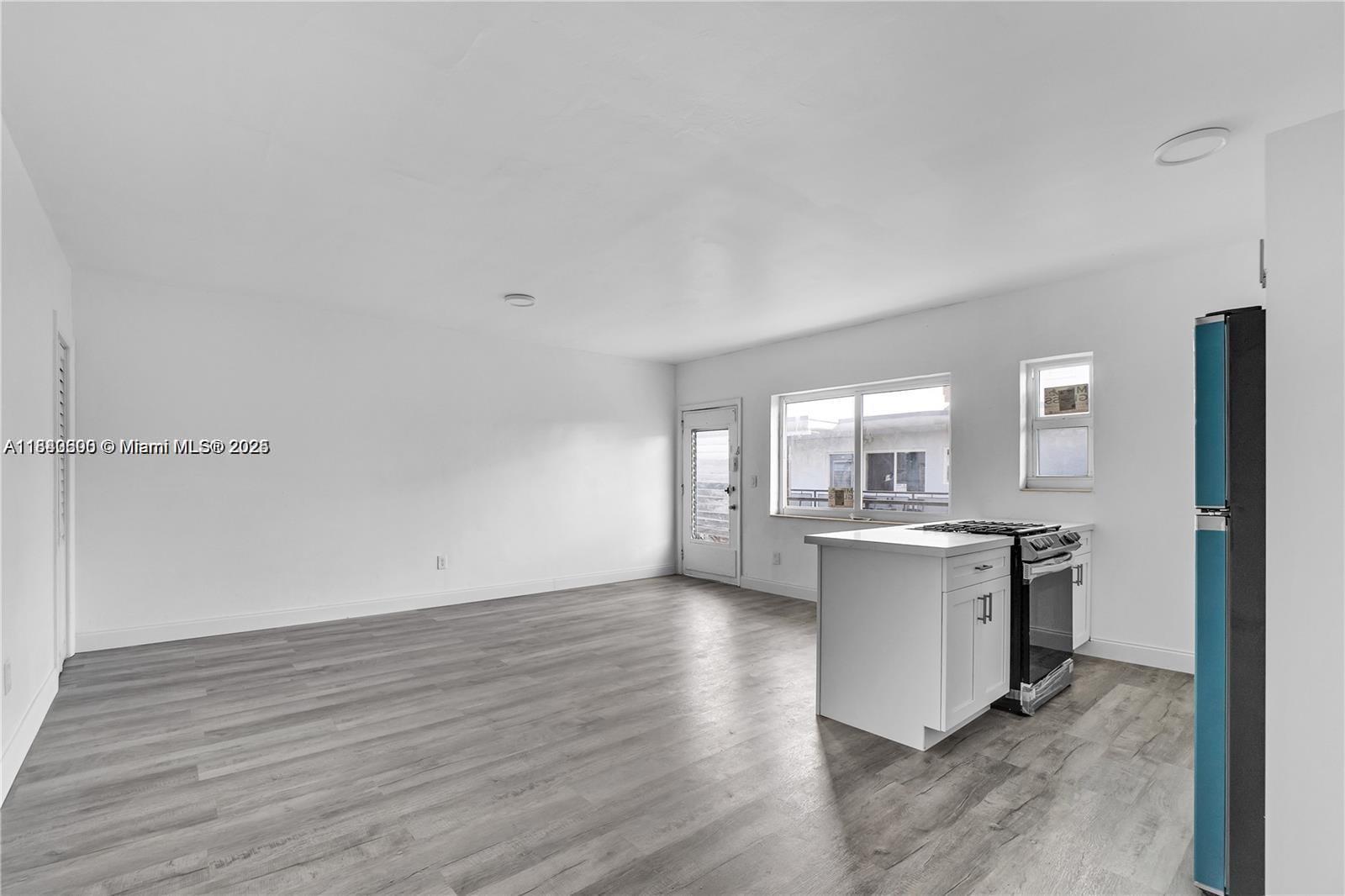 Property photo # 4