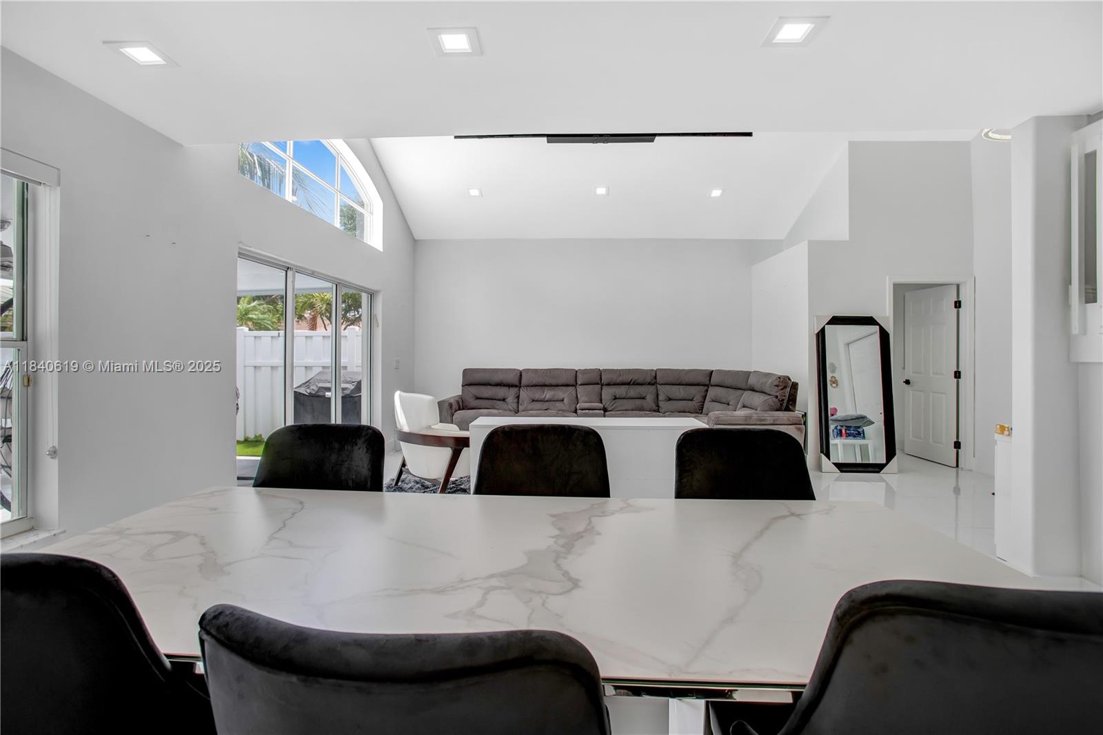 Property photo # 4