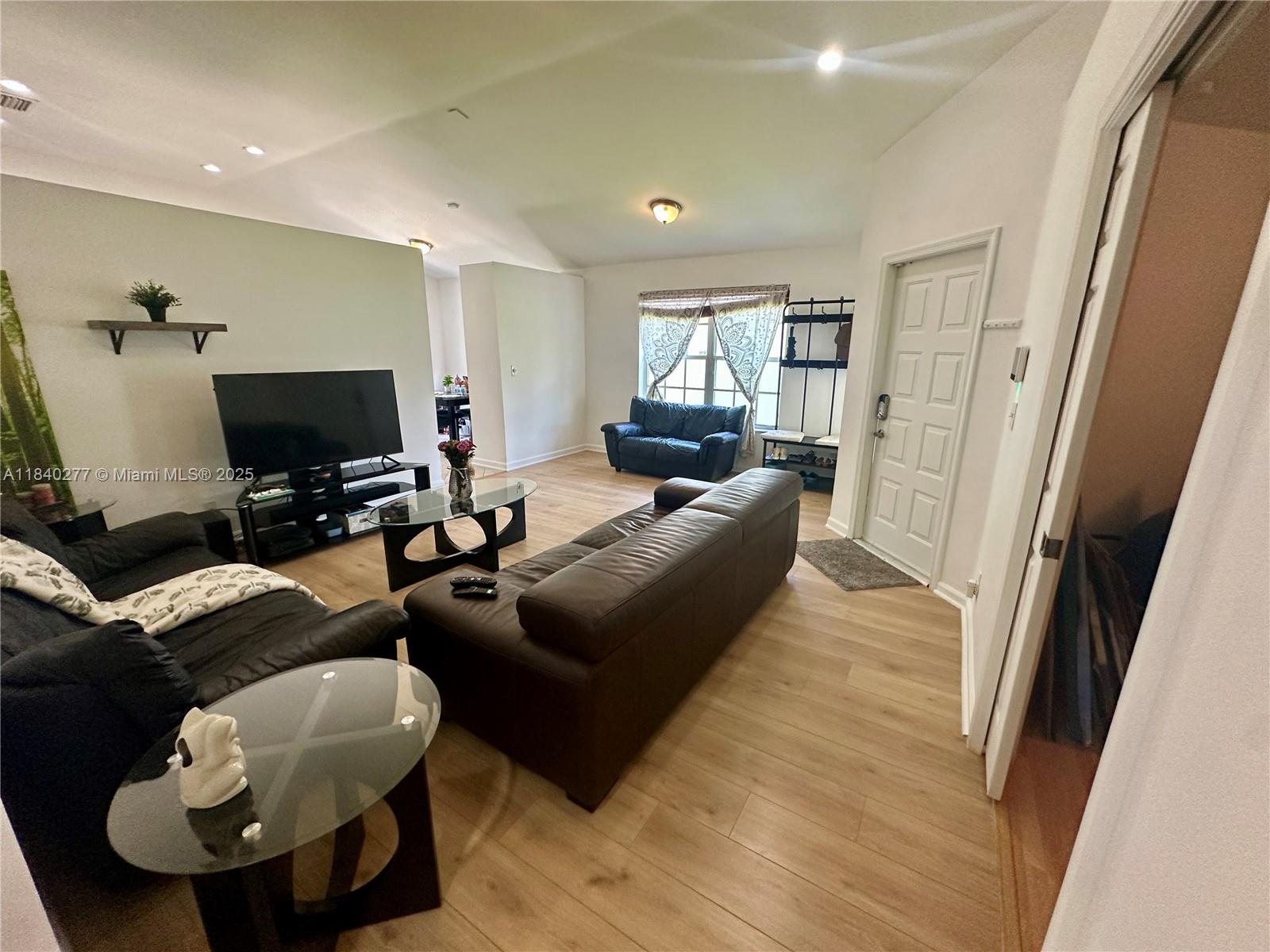 18331 NW 8th St, Pembroke Pines, Florida image 16