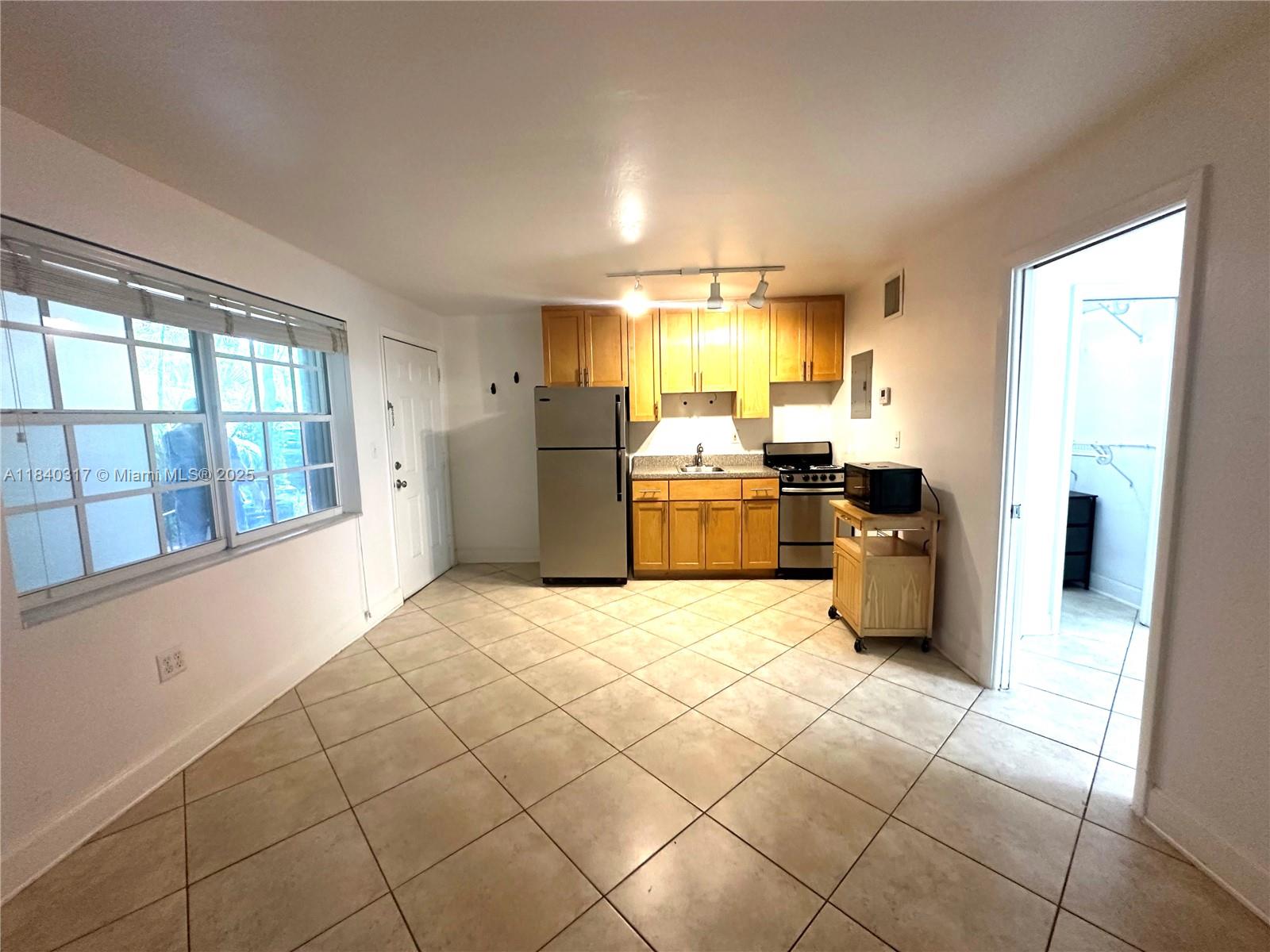 Property photo # 2