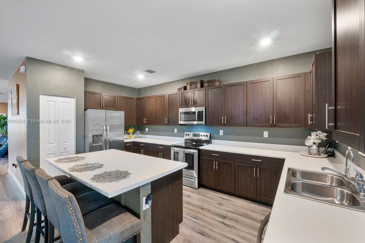 11886 SW 234th St, Homestead, Florida image 6