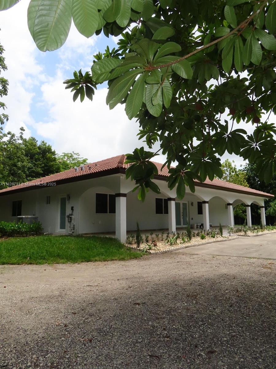 21991 SW 252nd St, Homestead, Florida image 39