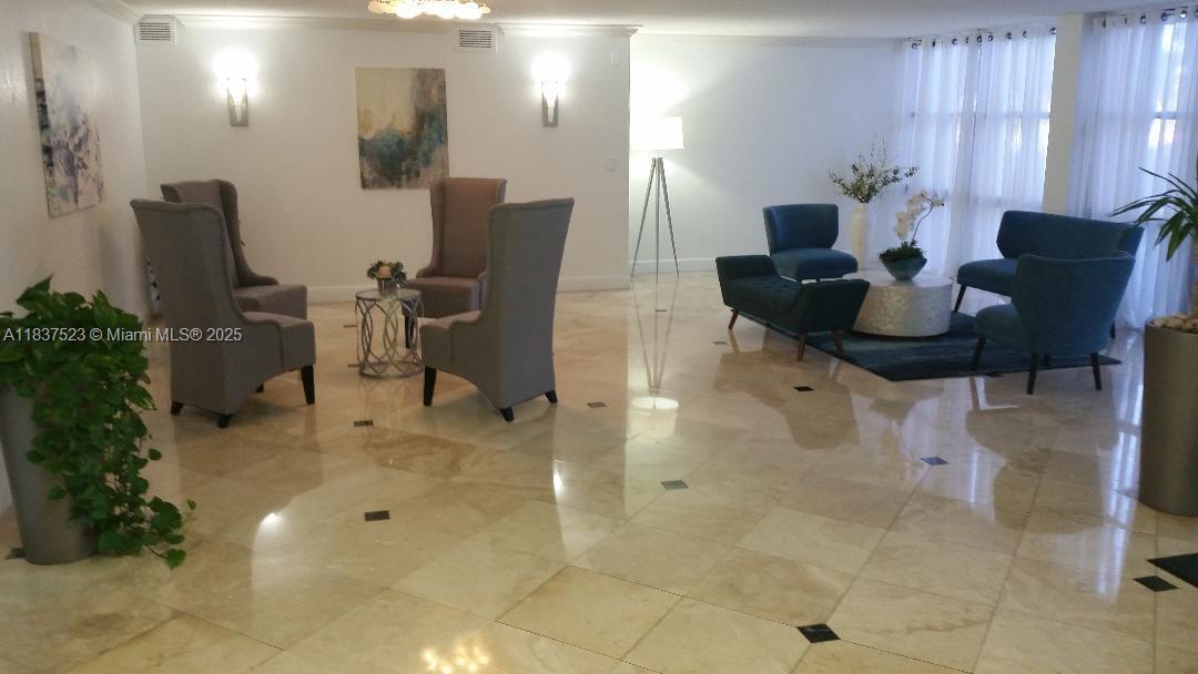 800 Parkview Dr #226, Hallandale Beach, Florida image 2