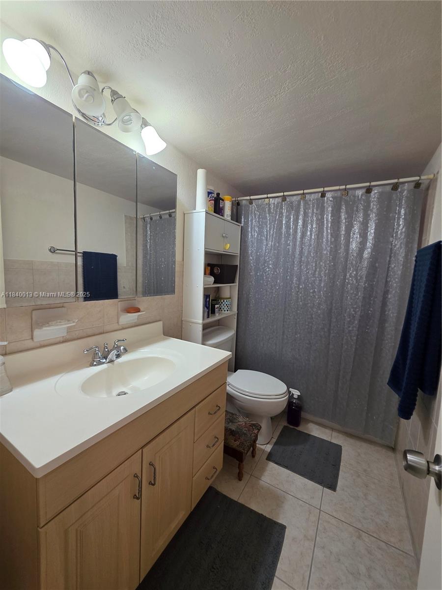 135 NE 202nd Ter #N25, Miami Gardens, Florida image 11