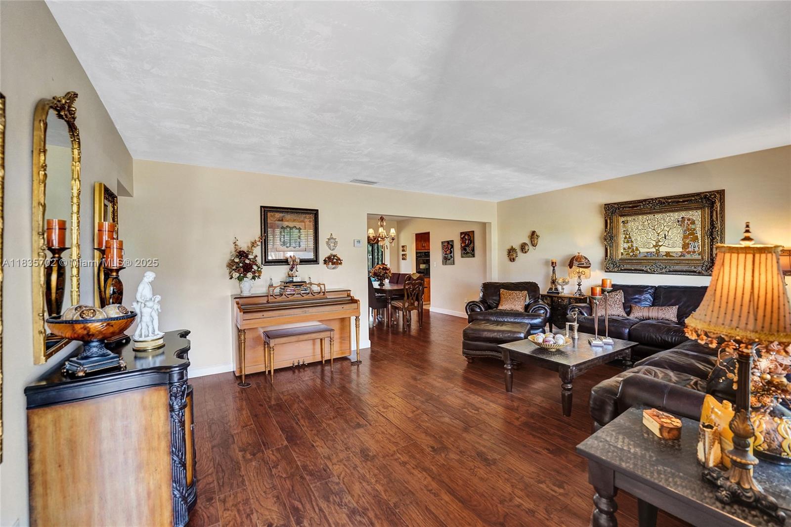 11000 NW 20th St, Pembroke Pines, Florida image 17