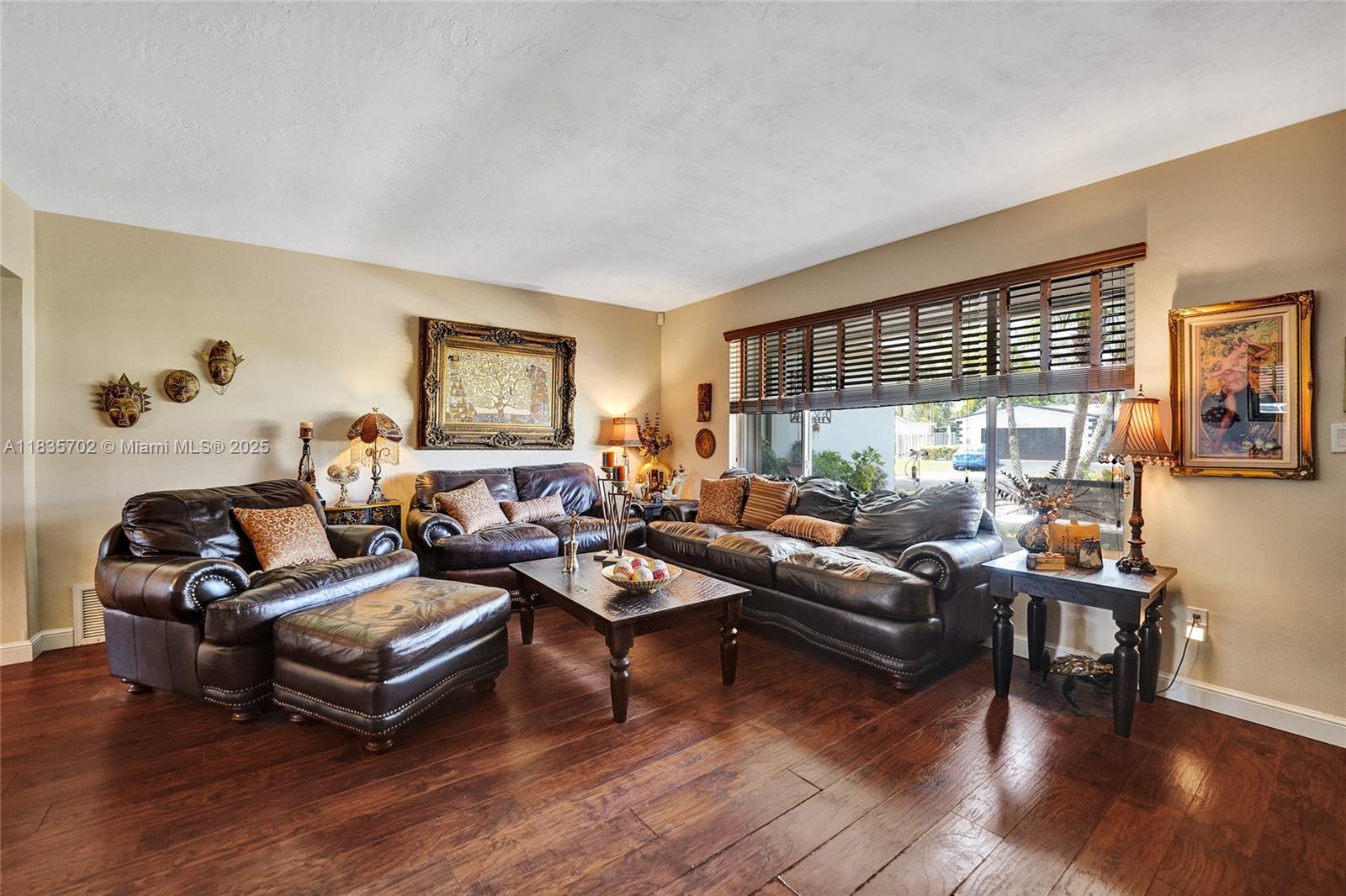 11000 NW 20th St, Pembroke Pines, Florida image 19