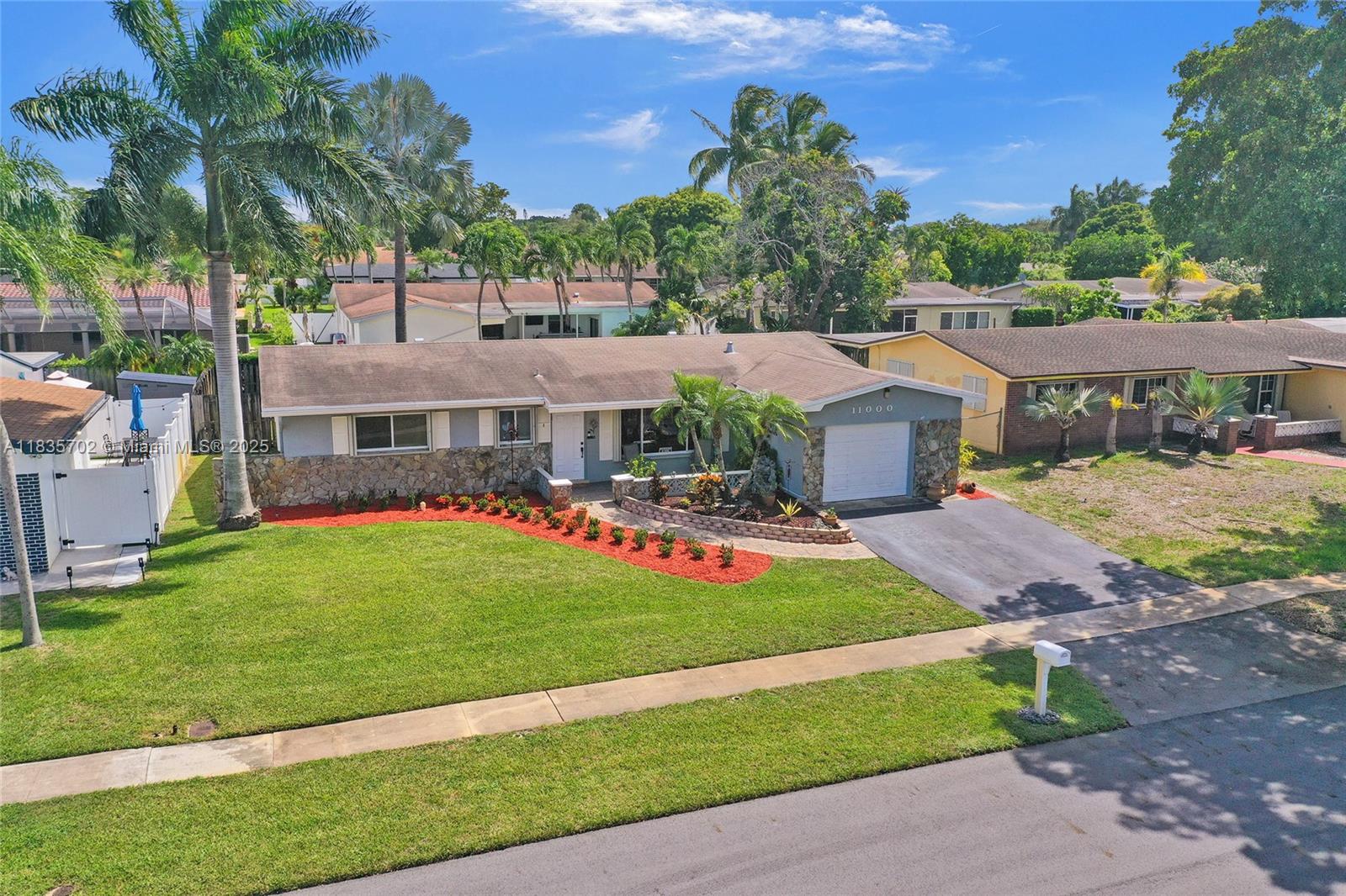 11000 NW 20th St, Pembroke Pines, Florida image 2