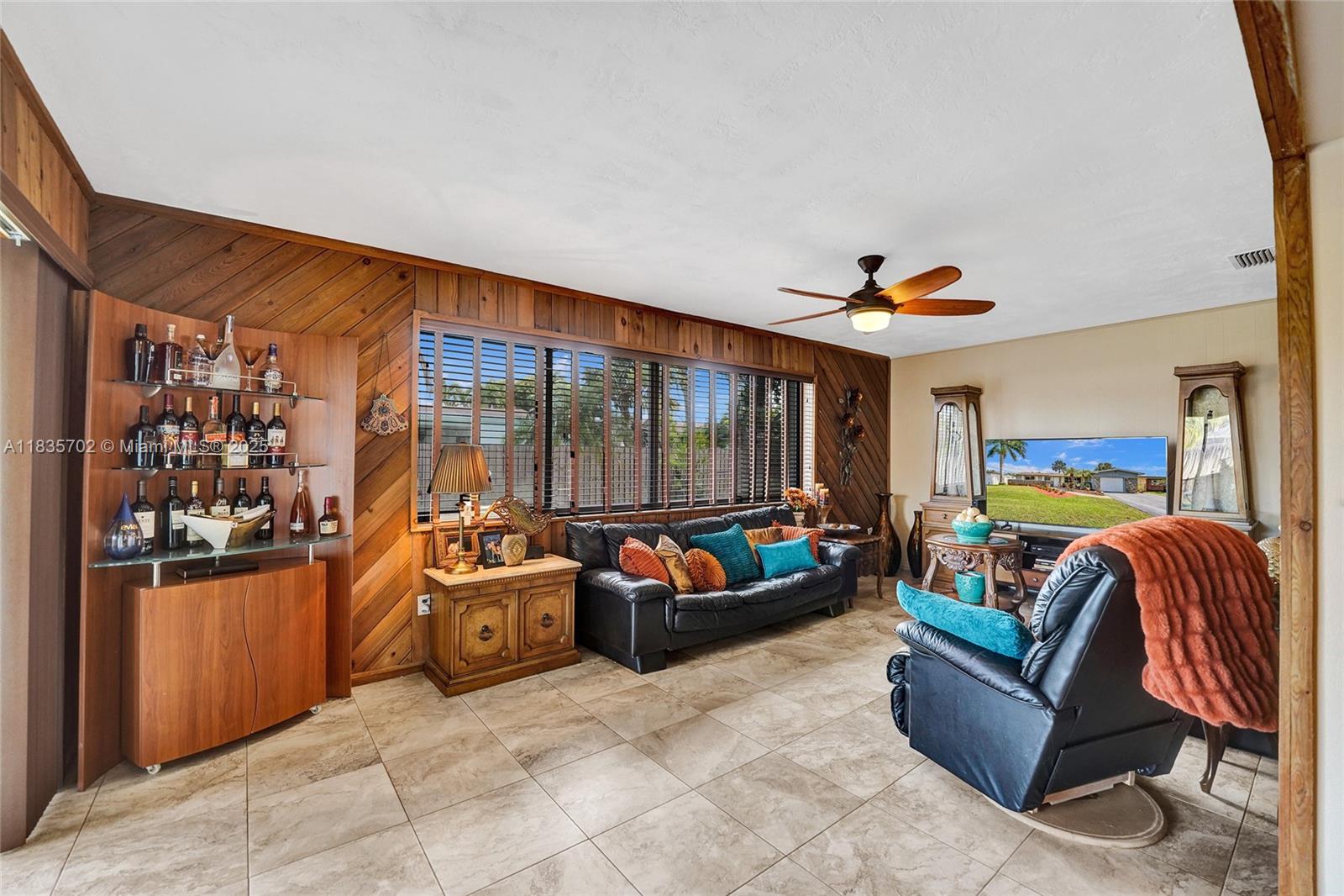 11000 NW 20th St, Pembroke Pines, Florida image 41