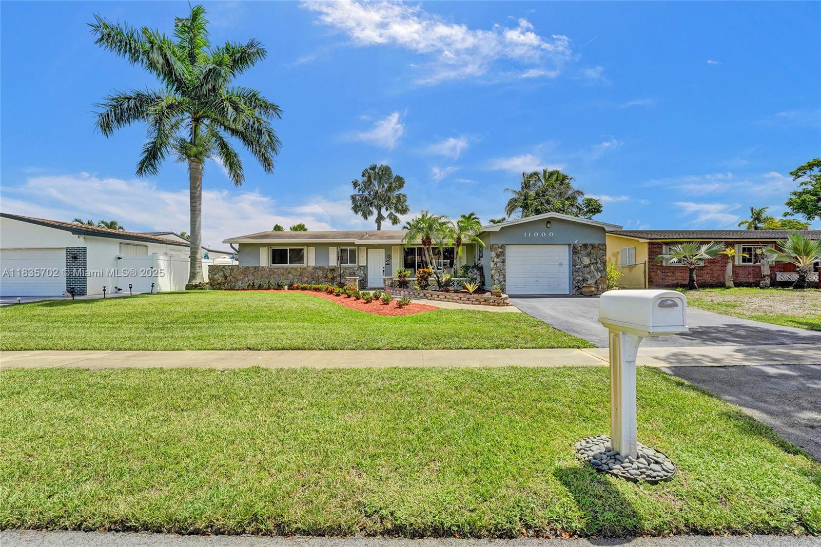 11000 NW 20th St, Pembroke Pines, Florida image 9