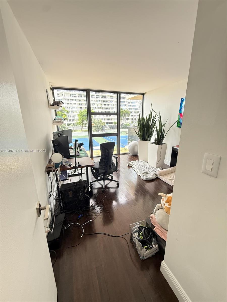Property photo # 4