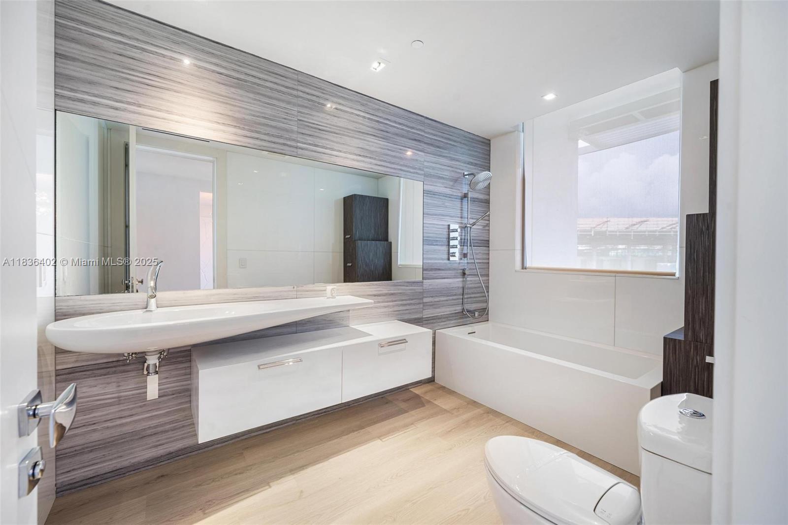 5959 Collins Ave #705, Miami Beach, Florida image 14