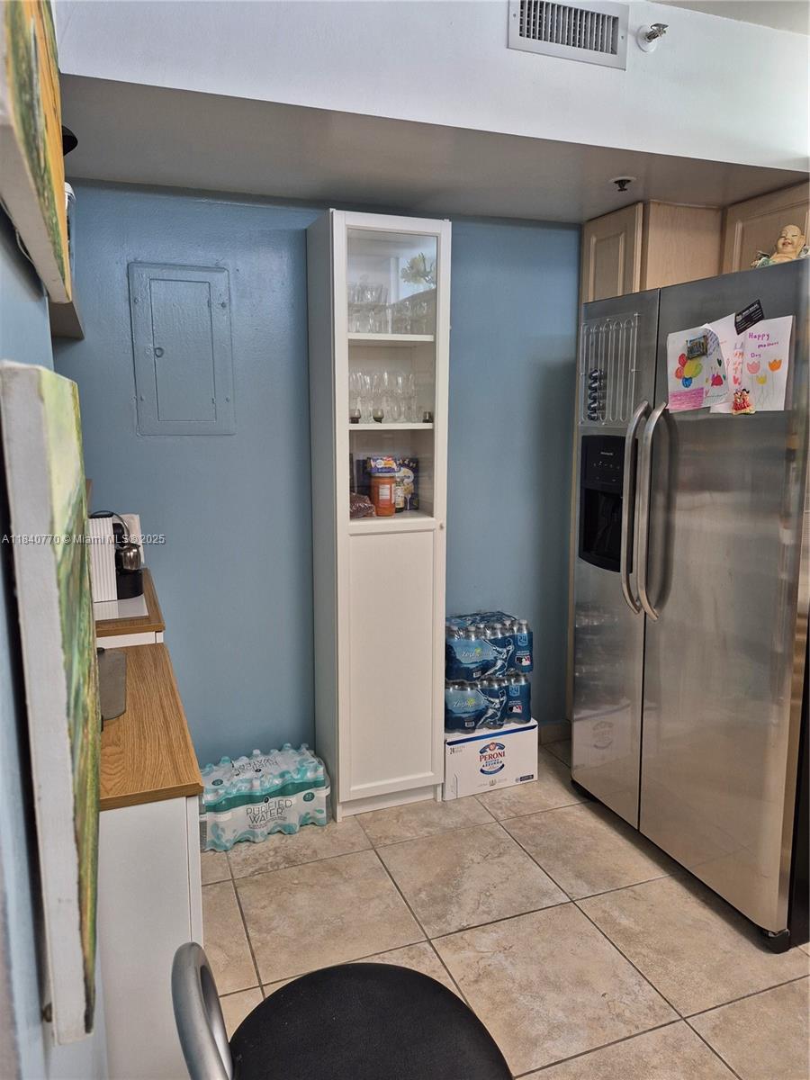 4001 Hillcrest Dr #705, Hollywood, Florida image 11