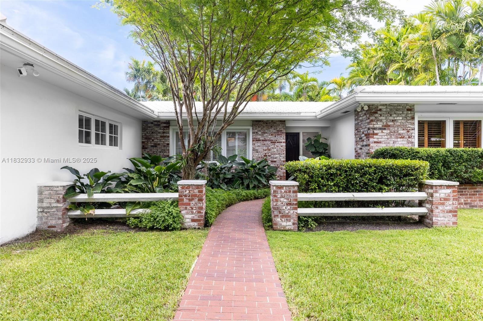 6915 Barquera St, Coral Gables, Florida image 11