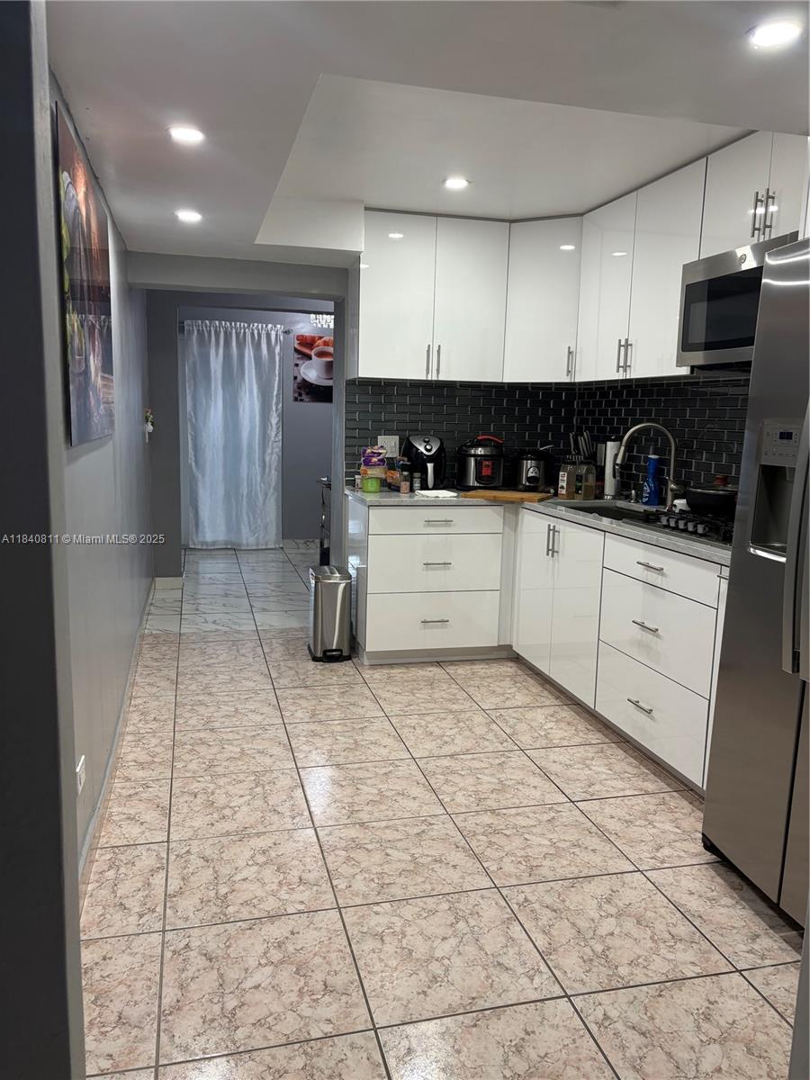 821 E 13th St, Hialeah, Florida image 12