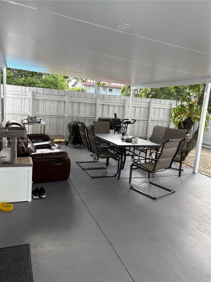 821 E 13th St, Hialeah, Florida image 28