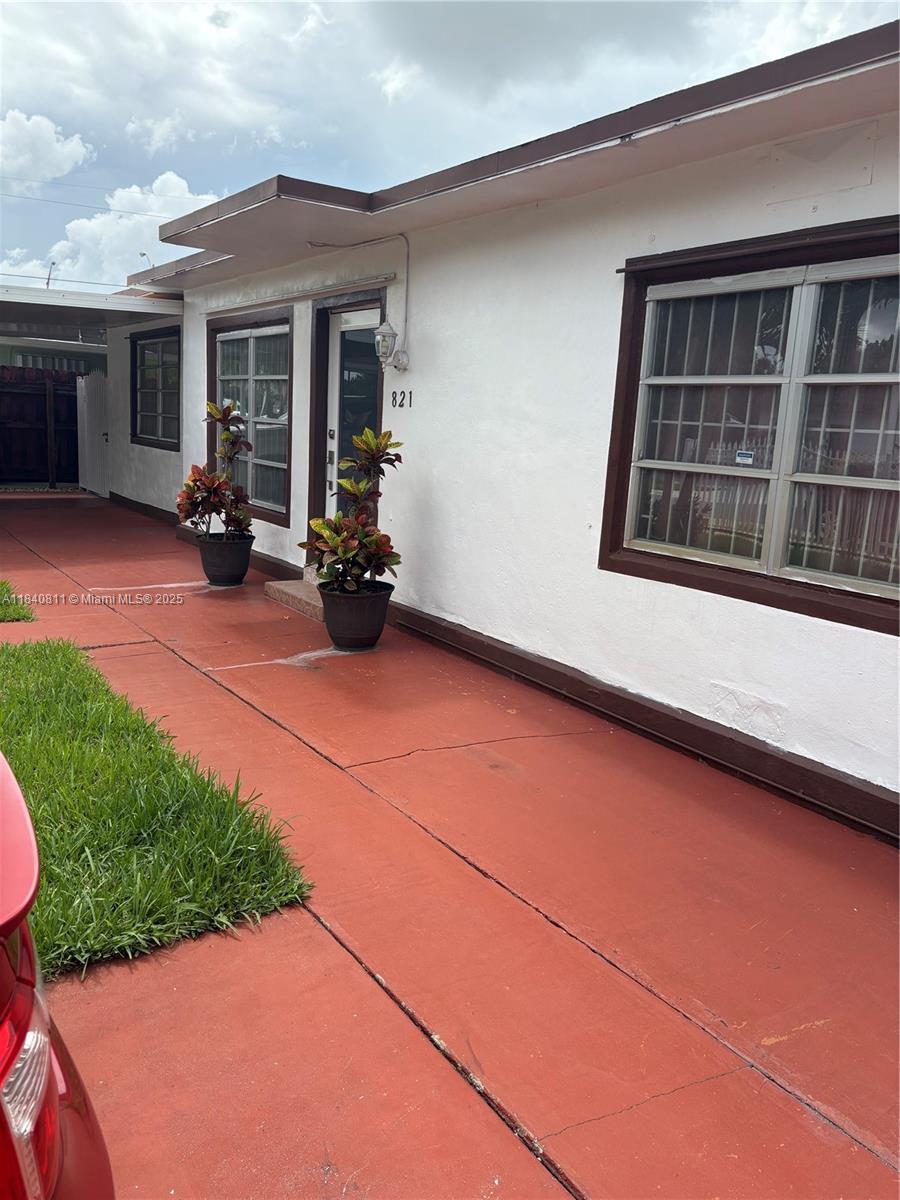 821 E 13th St, Hialeah, Florida image 6