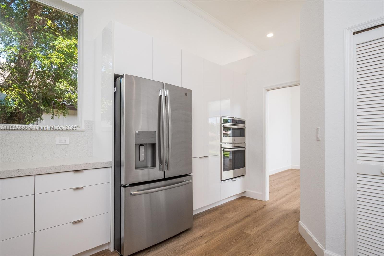 Property photo # 6