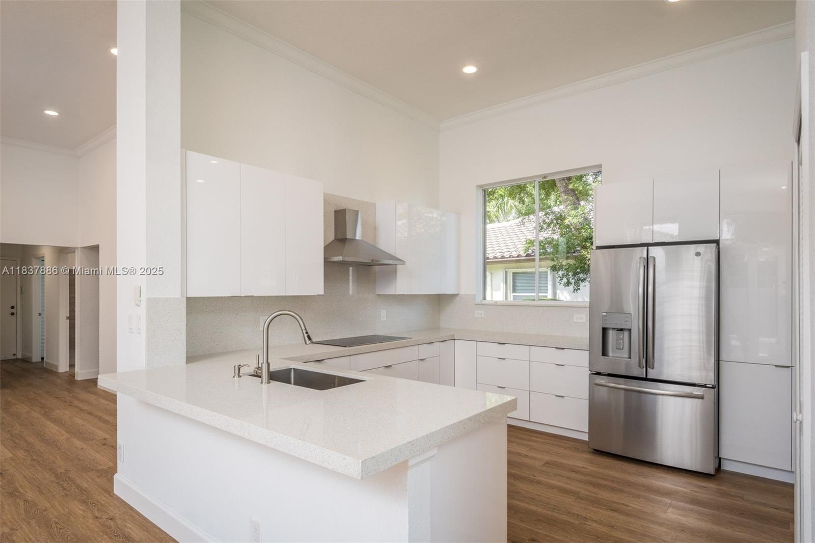 Property photo # 4