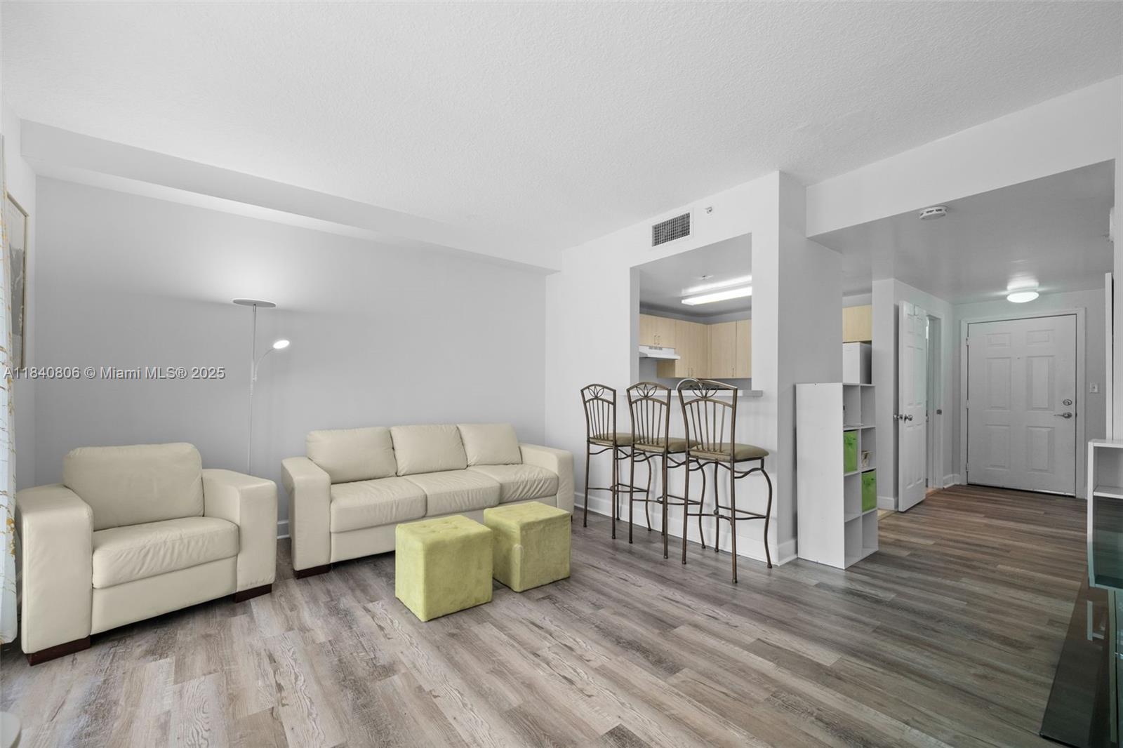Property photo # 6