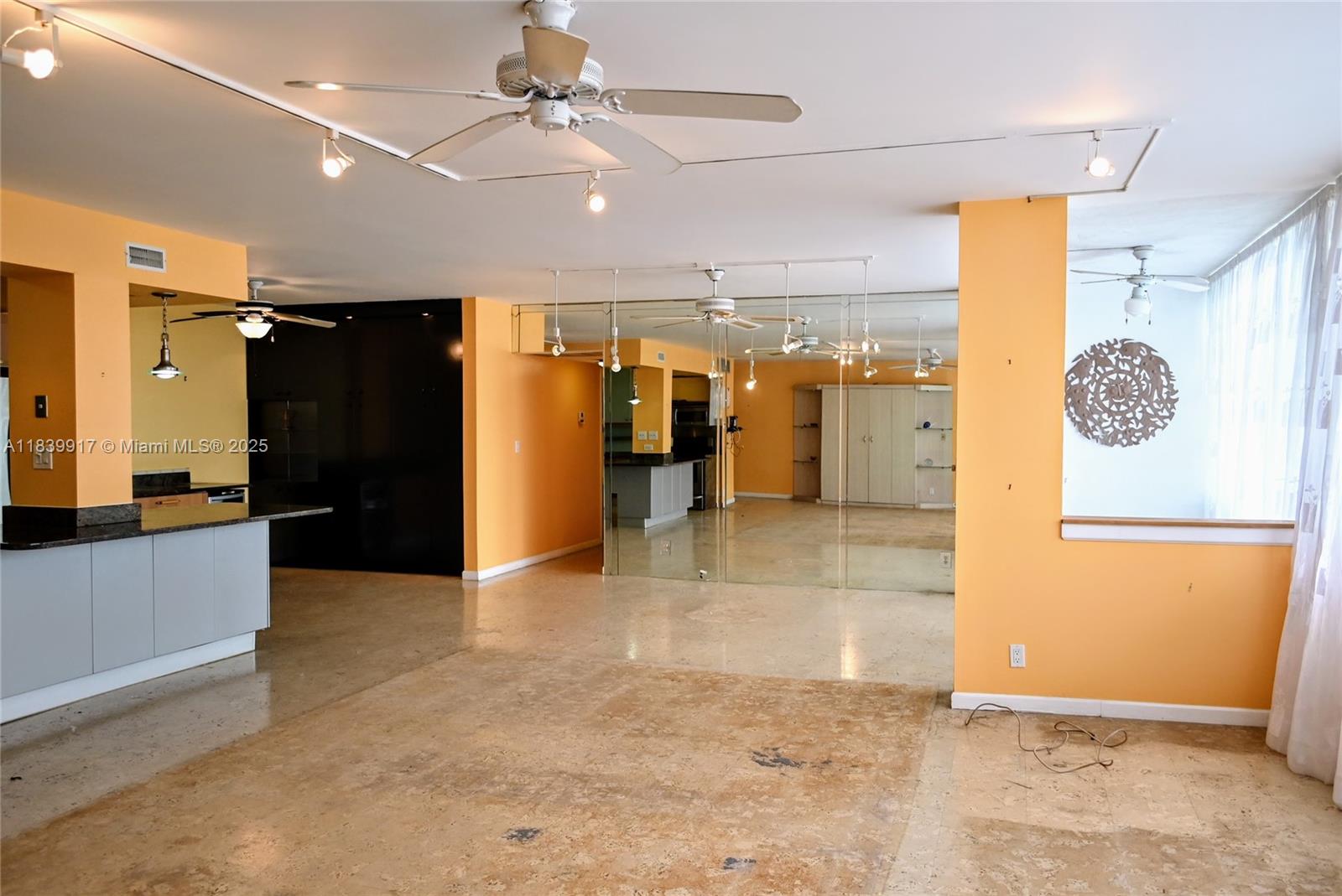2100 W Sans Souci Blvd #E1, North Miami, Florida image 8
