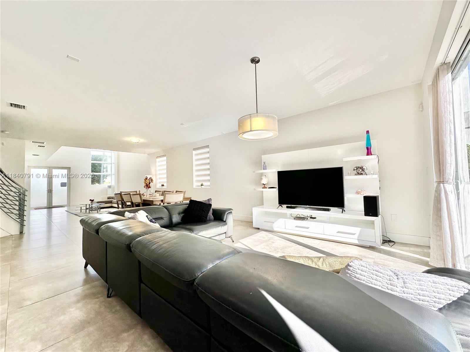 7459 NW 97th Ct, Doral, Florida image 23
