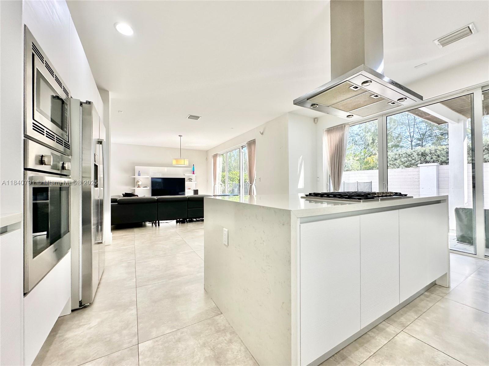 7459 NW 97th Ct, Doral, Florida image 32